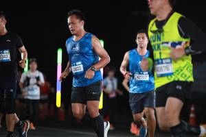 BIB: 0343, 3803, 42722, 0576
                            <button type="button" onclick="openModal(21553901)" class="btn btn-primary btn-sm float-right btn-popup" data-toggle="modal" data-target=".modal-high-quality">
                        <i class="fas fa-shopping-cart"></i> Add to Cart
                    </button>
                                            <button type="button" onclick="isThisMe(21553901, true)" class="btn btn-success btn-sm float-right btn-popup btn-isme hidden" data-toggle="tooltip" data-placement="bottom" title="นี่คือรูปของคุณใช่ไหม คลิกที่นี่เพื่อเอาเข้าอัลบั้ม">
                        <i class="fas fa-plus"></i> Add to album
                    </button>
                    <button type="button" onclick="isThisMe(21553901, false)" class="btn btn-warning btn-sm float-right btn-popup btn-isnotme hidden">
                        <i class="fas fa-ban"></i> Remove from album
                    </button>